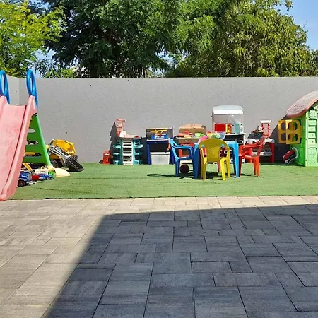 Apartament Bright And Spacious With Grill ***