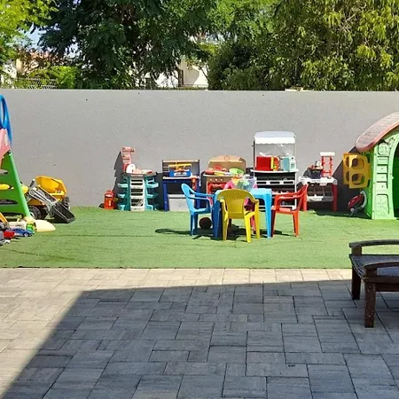 Bright And Spacious With Grill *** Apartament