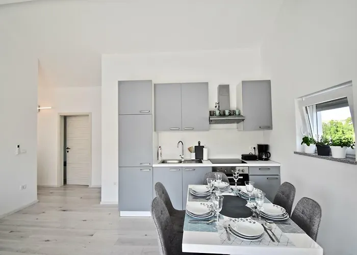 Bright And Spacious With Grill *** Apartment Pula
