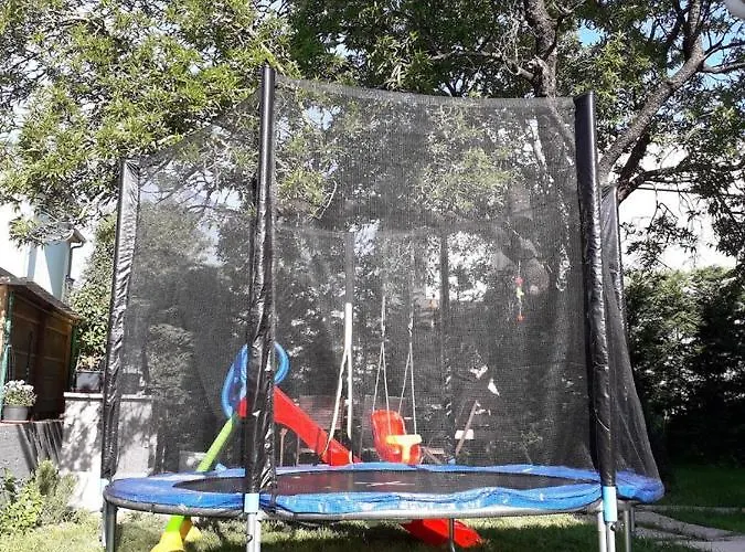 Bright And Spacious With Grill *** Lägenhet Pula